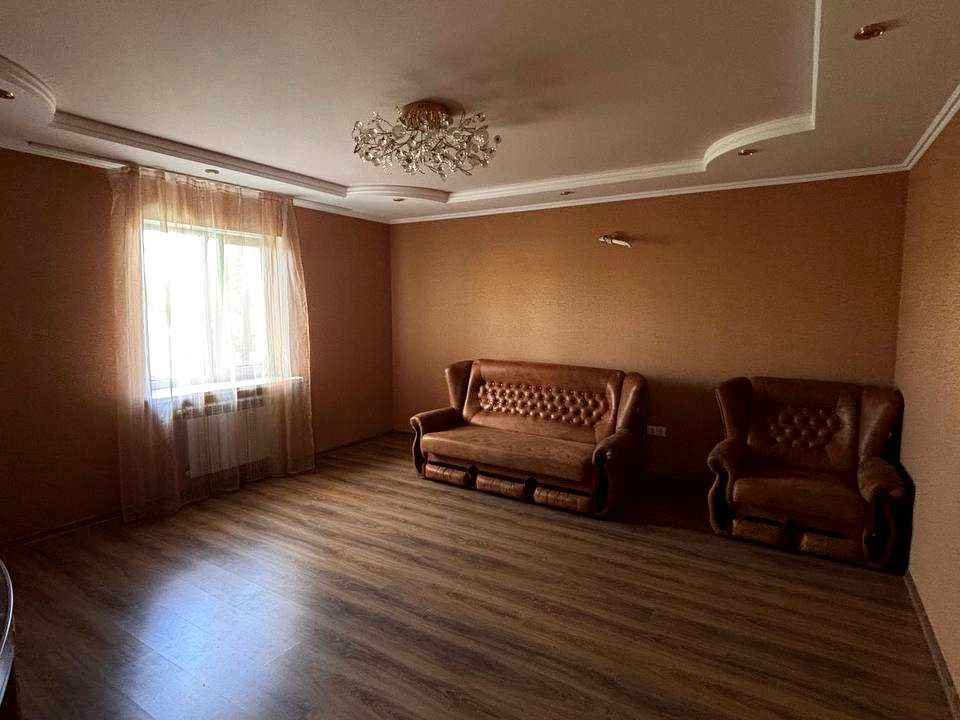 Будинок. Чорноморськ, Садова вул.