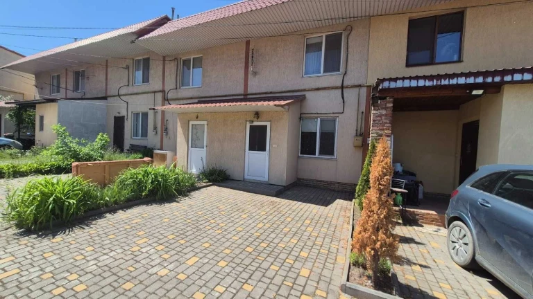 Продам 3-кімнатний таунхаус у с. Олександрівка (Чорноморськ)