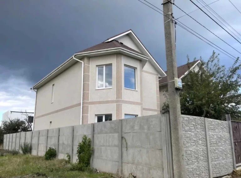 (13) Продам новий будинок. Чорноморськ