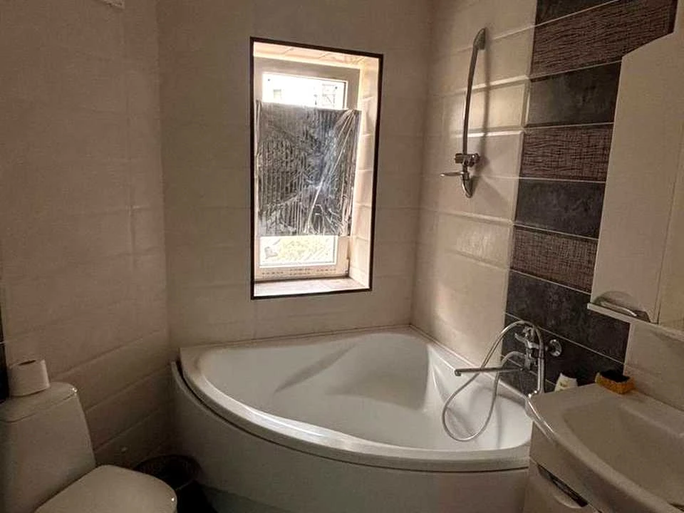 Будинок. Чорноморськ, Садова вул.