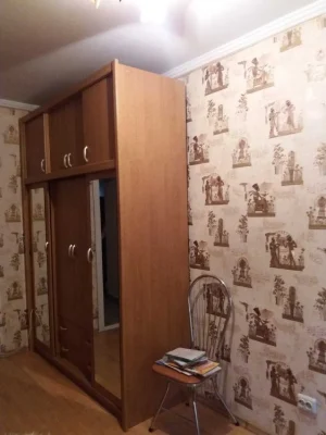Продам 3-комнатную квартиру 57 кв.м ул. Сегедская / Приморс