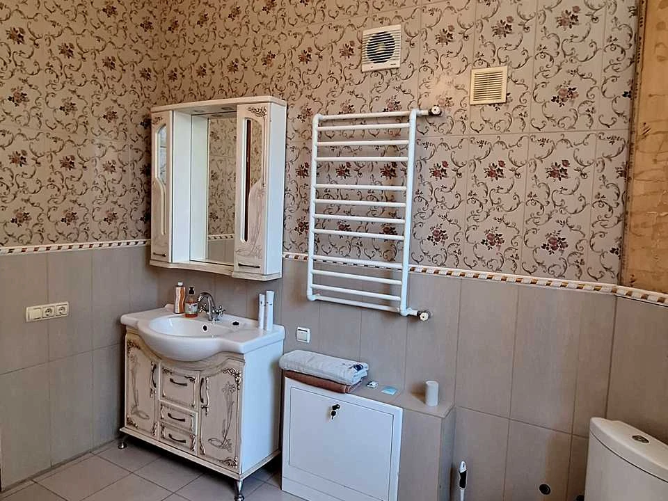 Будинок. Чорноморськ, Яблунева вул.