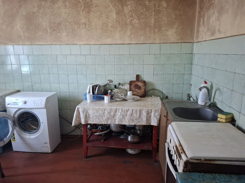 Дом, город в пешей доступности.
