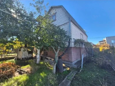 Продам дачу возле озера