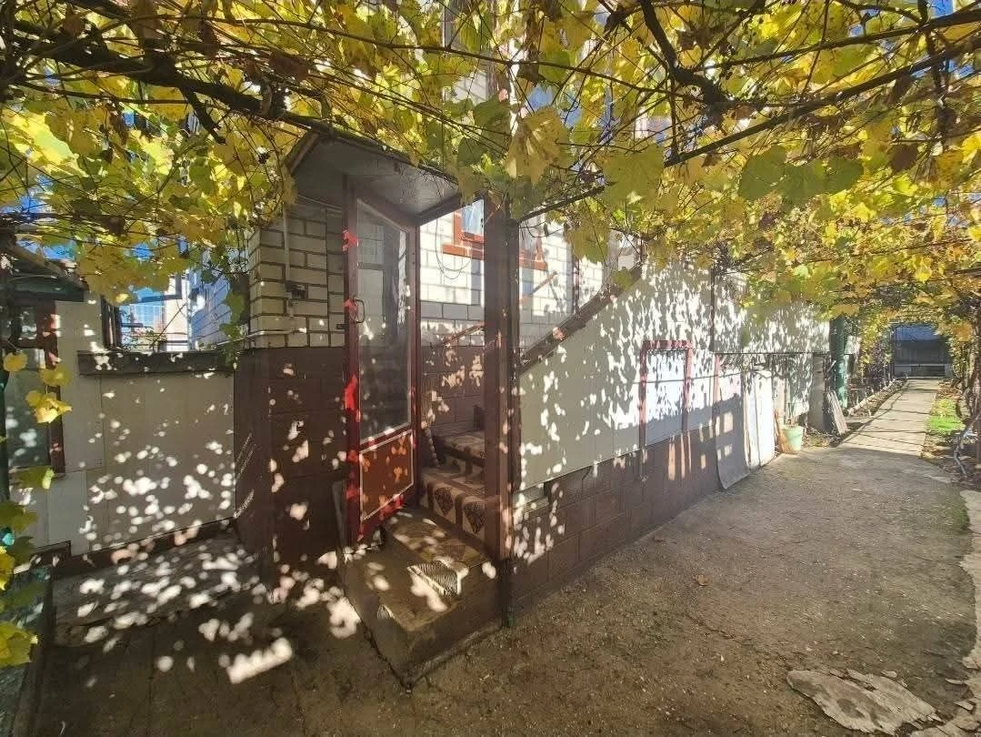 Продам дачу возле озера
