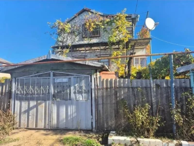 Продам дачу возле озера