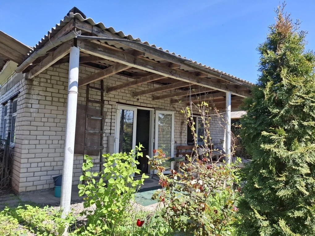 Дом в городе со всеми удобствами, летней кухней и садом!
