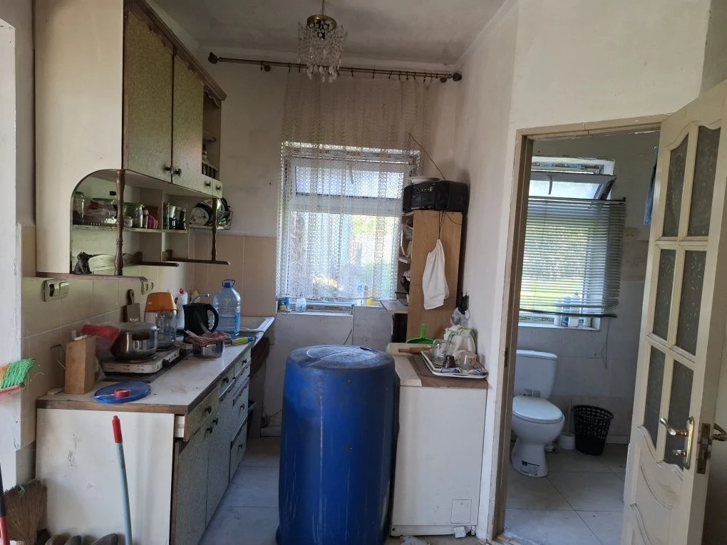 Дом в городе со всеми удобствами, летней кухней и садом!