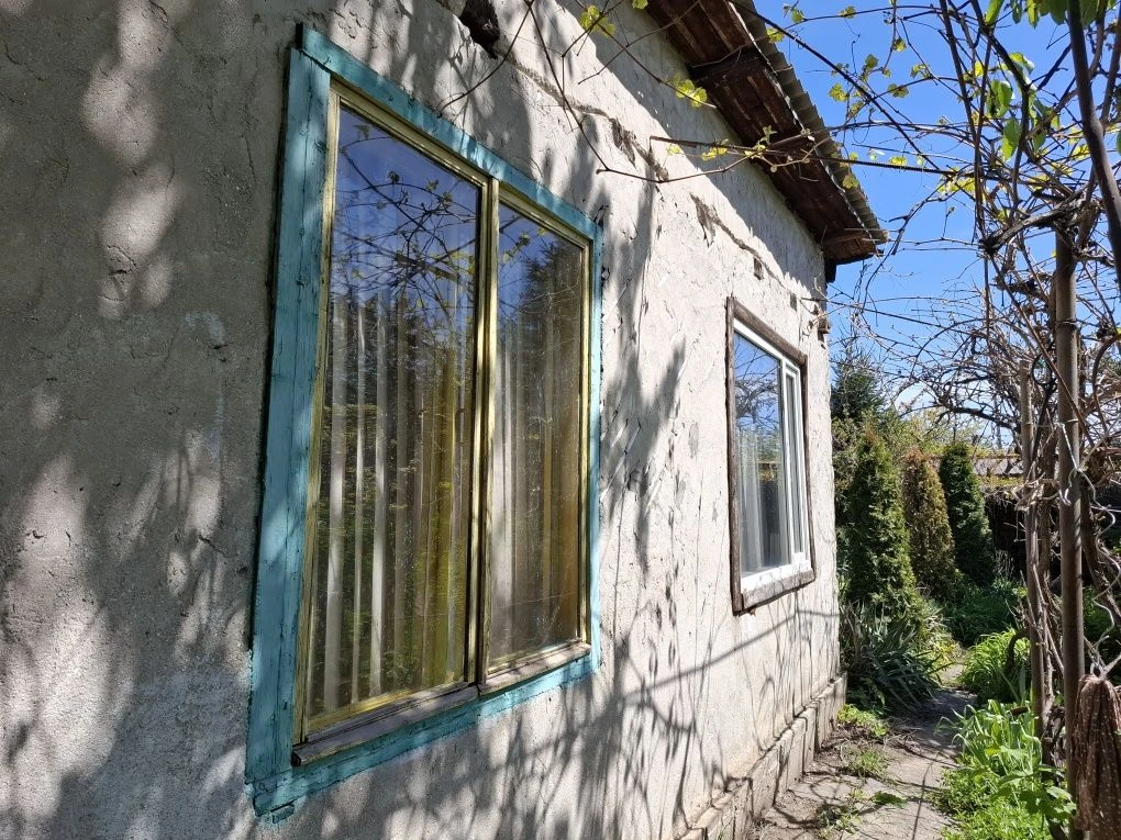 Дом в городе со всеми удобствами, летней кухней и садом!