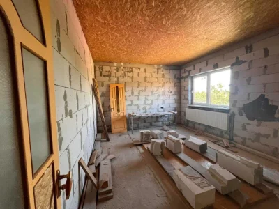 Будинок з комунікаціями у м. Чорноморськ на вул. Олександрій