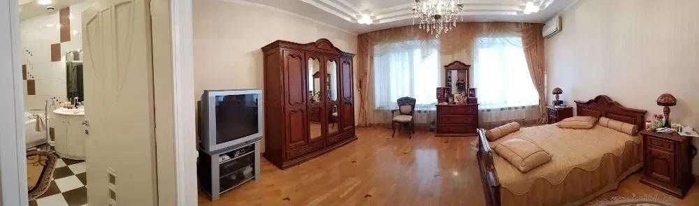 (4) 4 комнатная квартира на Екатерининской пл.
