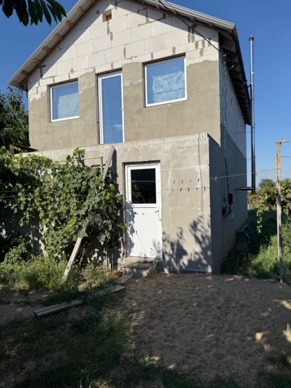 Продам новий будинок.