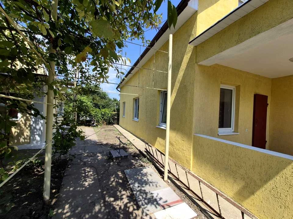 Будинок. Чорноморськ, Чорноморськ (Іллічівськ), Сады