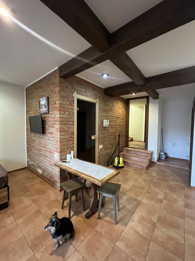Продаю роскошный таунхаус у моря в черте города