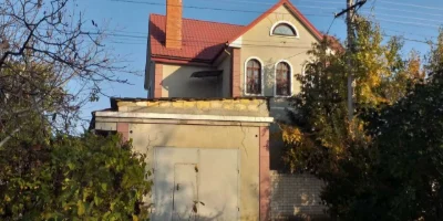 Продам капитальный дом в пляжном районе Черноморска, принима
