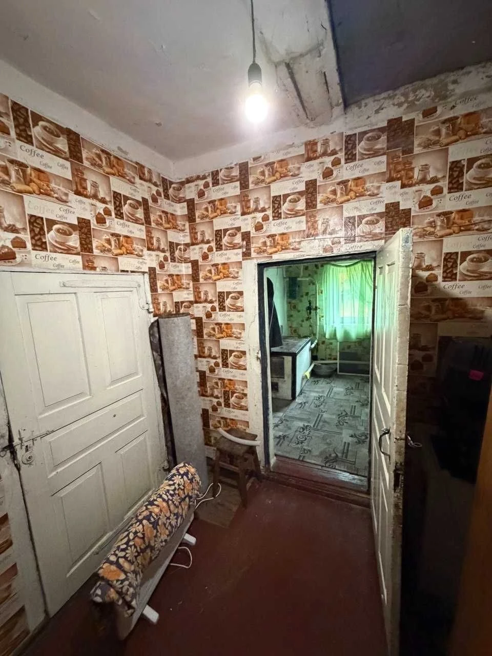 Продаж будинку в передмісті (с. Вельбівка).