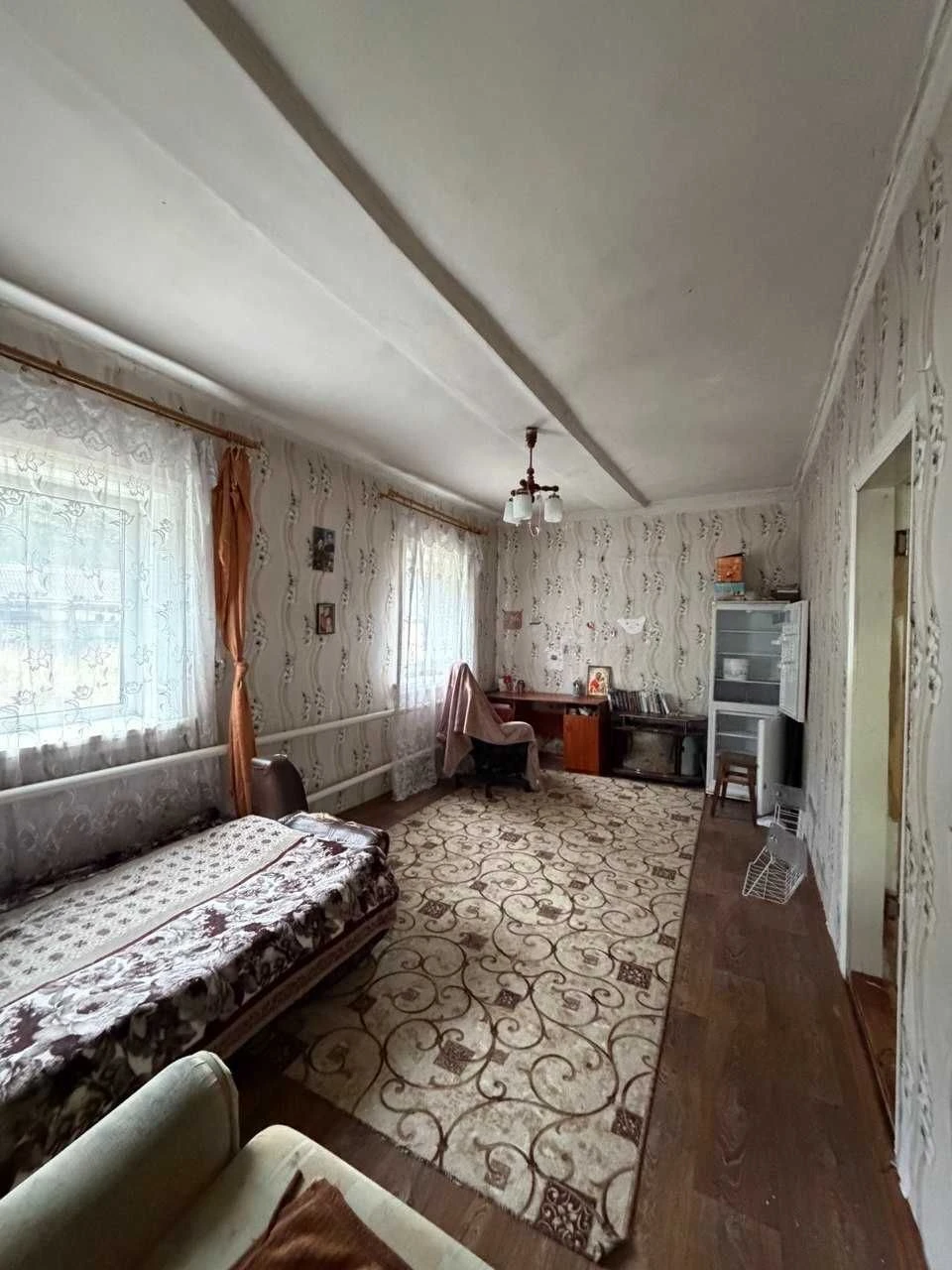 Продаж будинку в передмісті (с. Вельбівка).