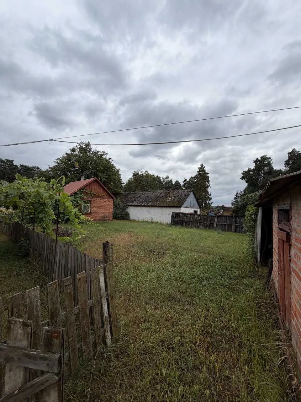 Продаж будинку в передмісті (с. Вельбівка).