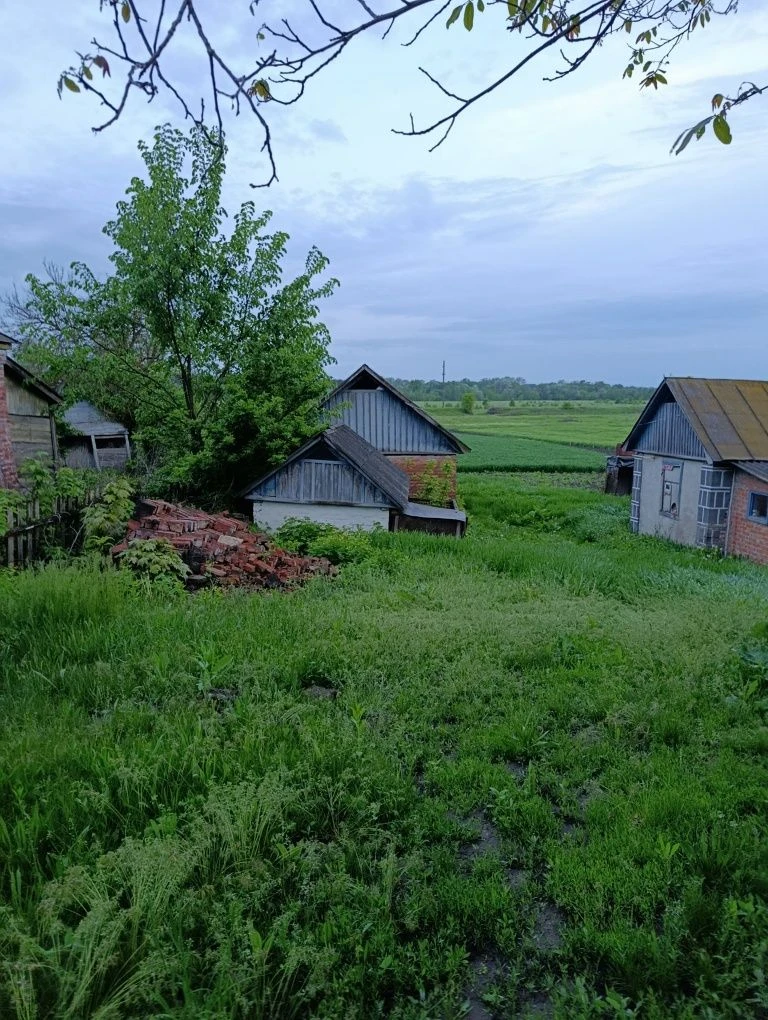 Продам будинок у селі