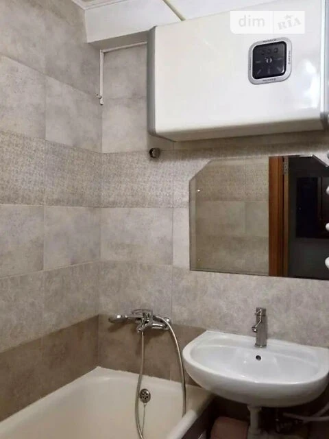 For sale 1-room apartment 33 sq. m on Obolonskyi Avenue 31 • ID 34