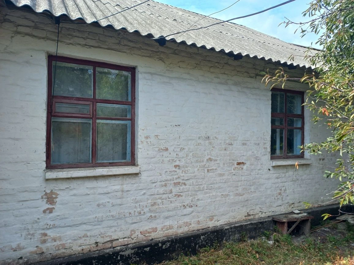 Продам 3-х кімнатну  квартиру в м.Глобине