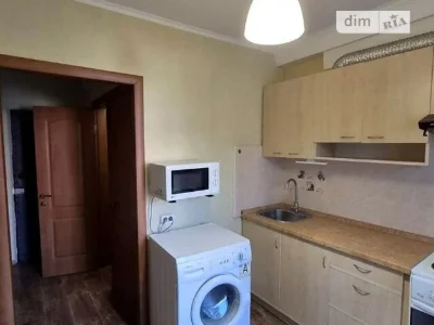 For sale 1-room apartment 33 sq. m on Obolonskyi Avenue 31 • ID 34