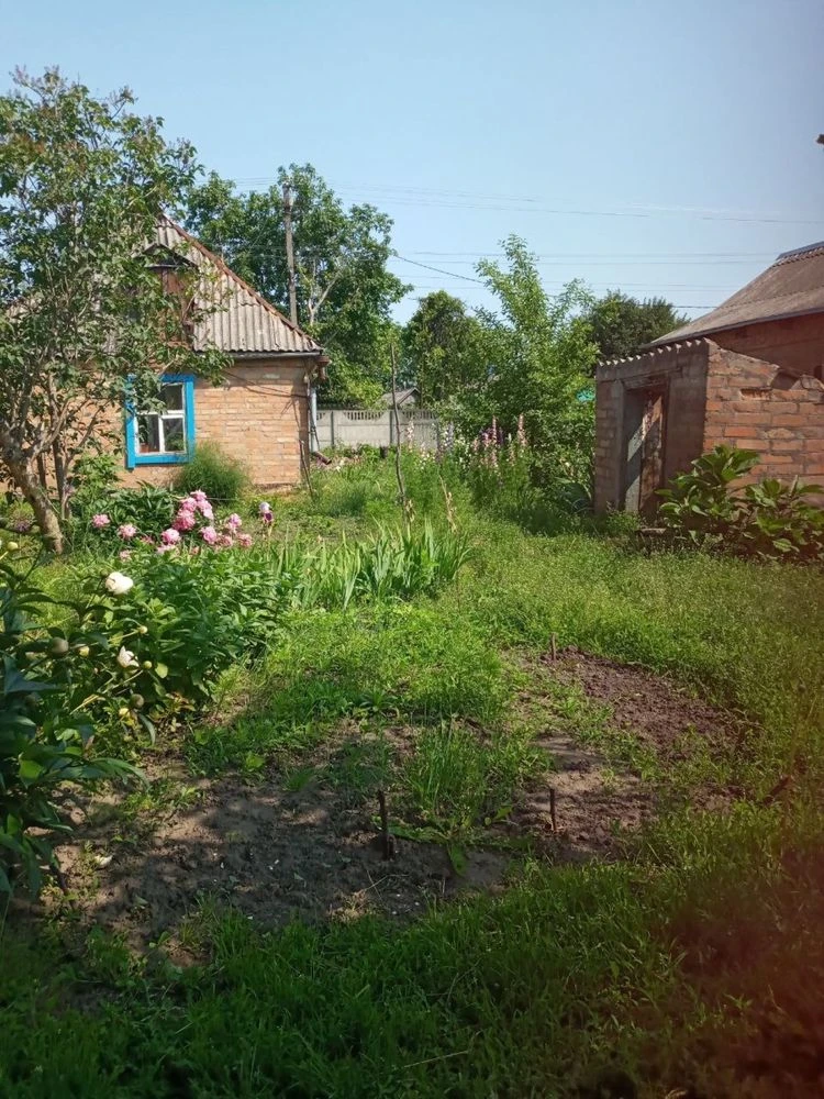 Продам маленький будинок
