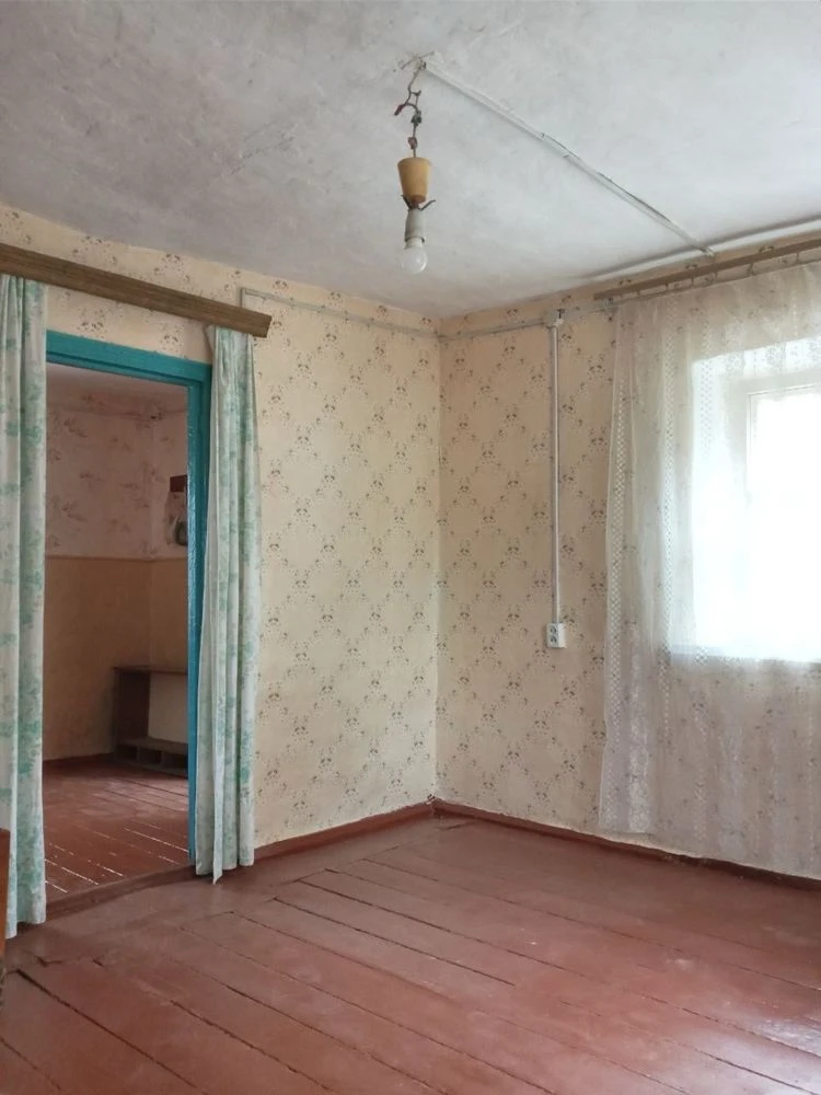 Продам маленький будинок