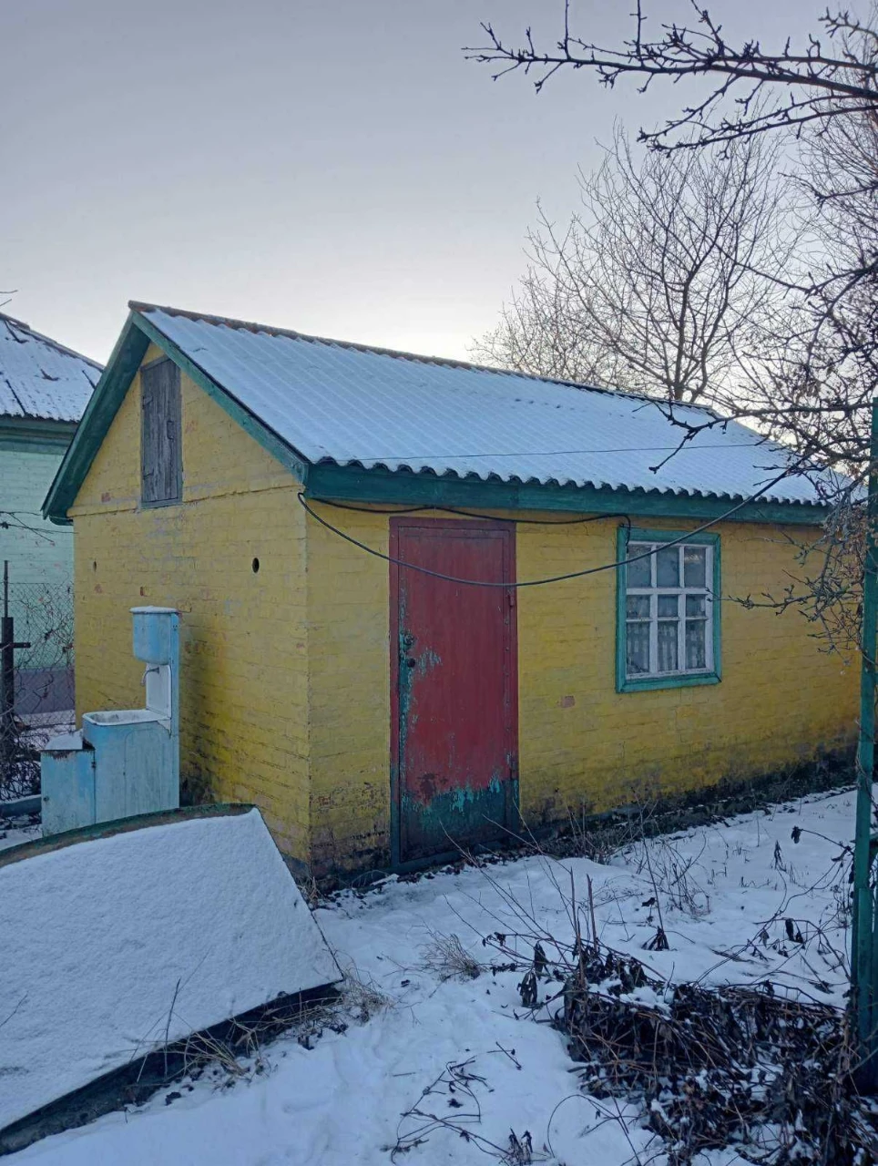 Продаж добротного будинку у центрі м. Гребінка. Державні про