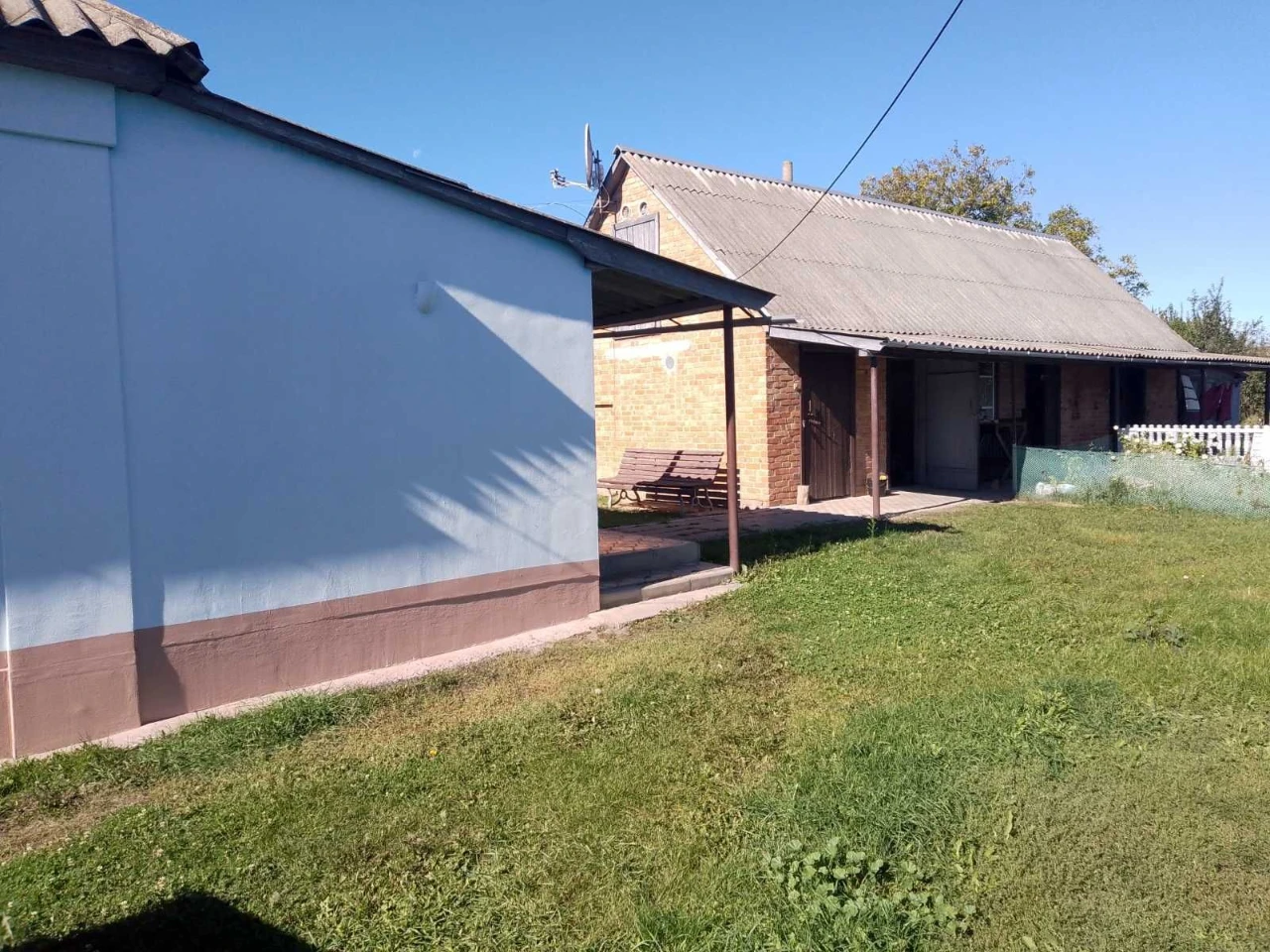 продам будинок в м Зіньків