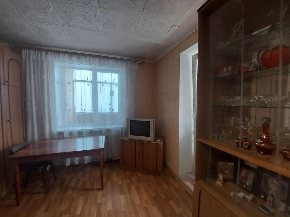 2-комнатная квартира 53м² из белой кирпича на пос. Котовско