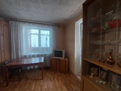 2-комнатная квартира 53м² из белой кирпича на пос. Котовско