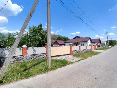 Продам будинок в м. Зіньків
