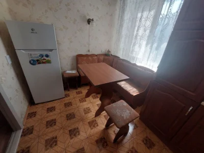 2-комнатная квартира 53м² из белой кирпича на пос. Котовско