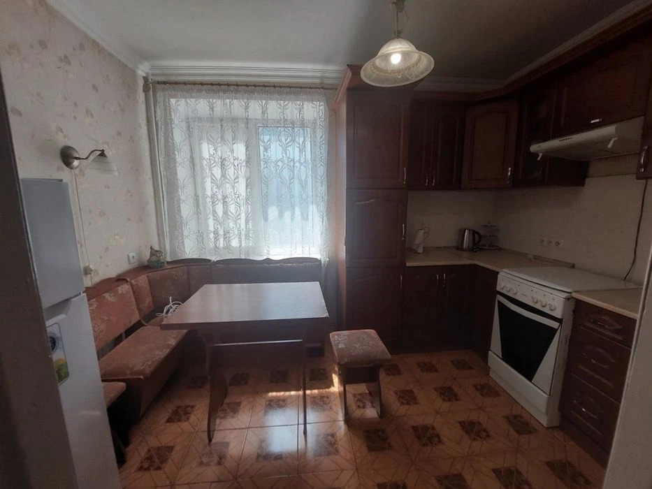 2-комнатная квартира 53м² из белой кирпича на пос. Котовско