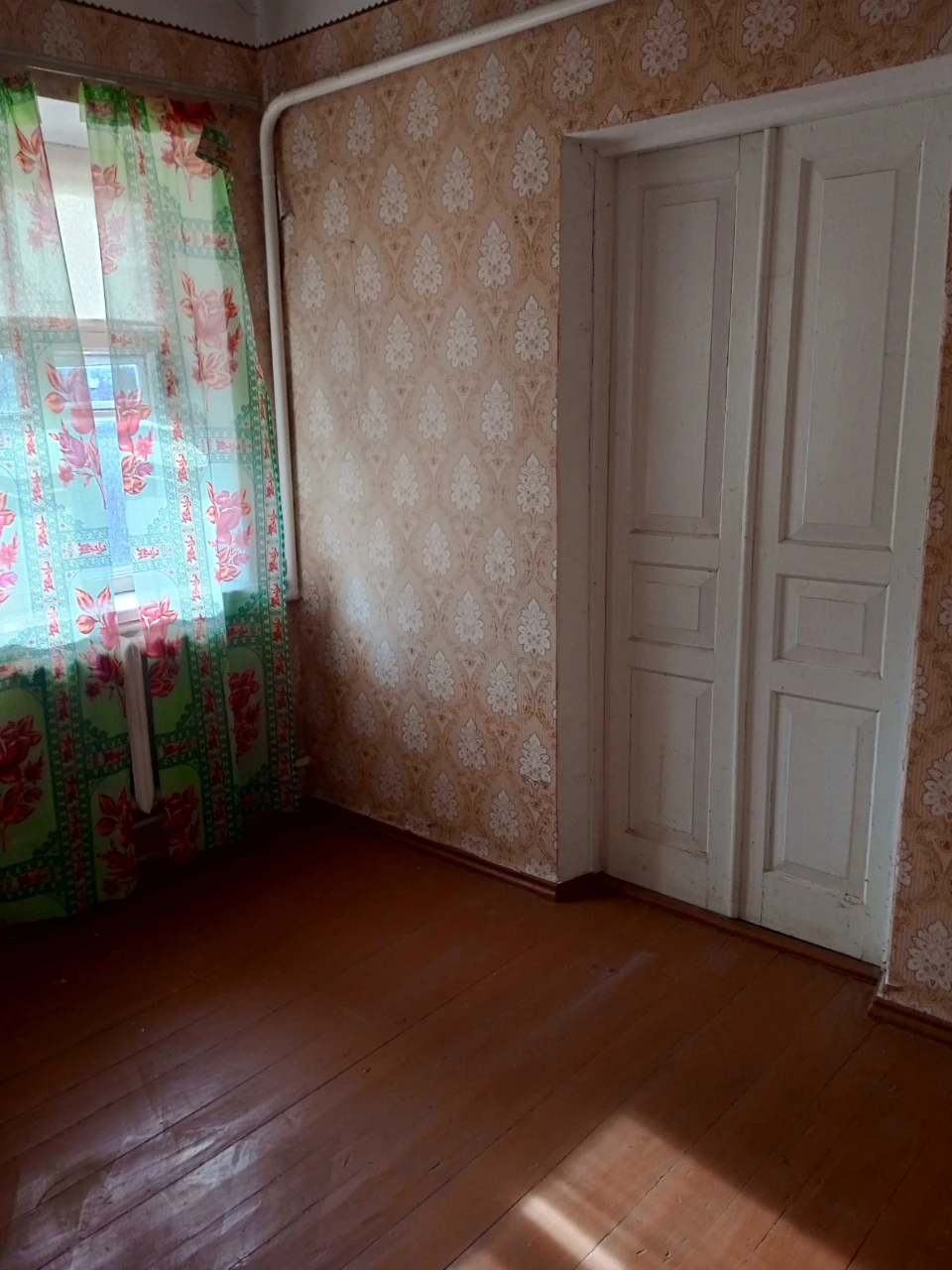 ПРОДАЖ житлового будинку в м. Карлівка!