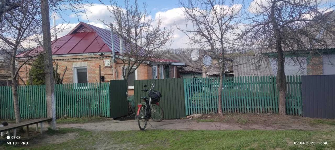 Продам будинок з допами (обладнання та інвентар)