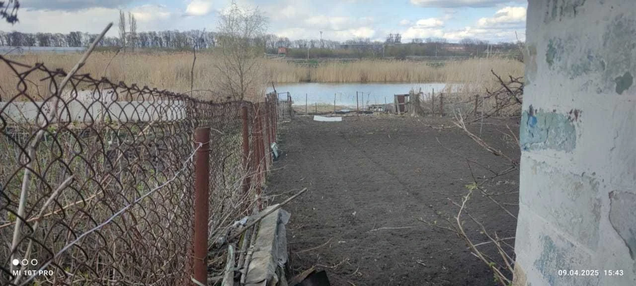 Продам будинок з допами (обладнання та інвентар)