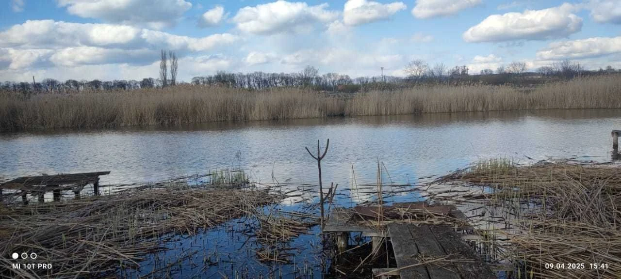 Продам будинок з допами (обладнання та інвентар)