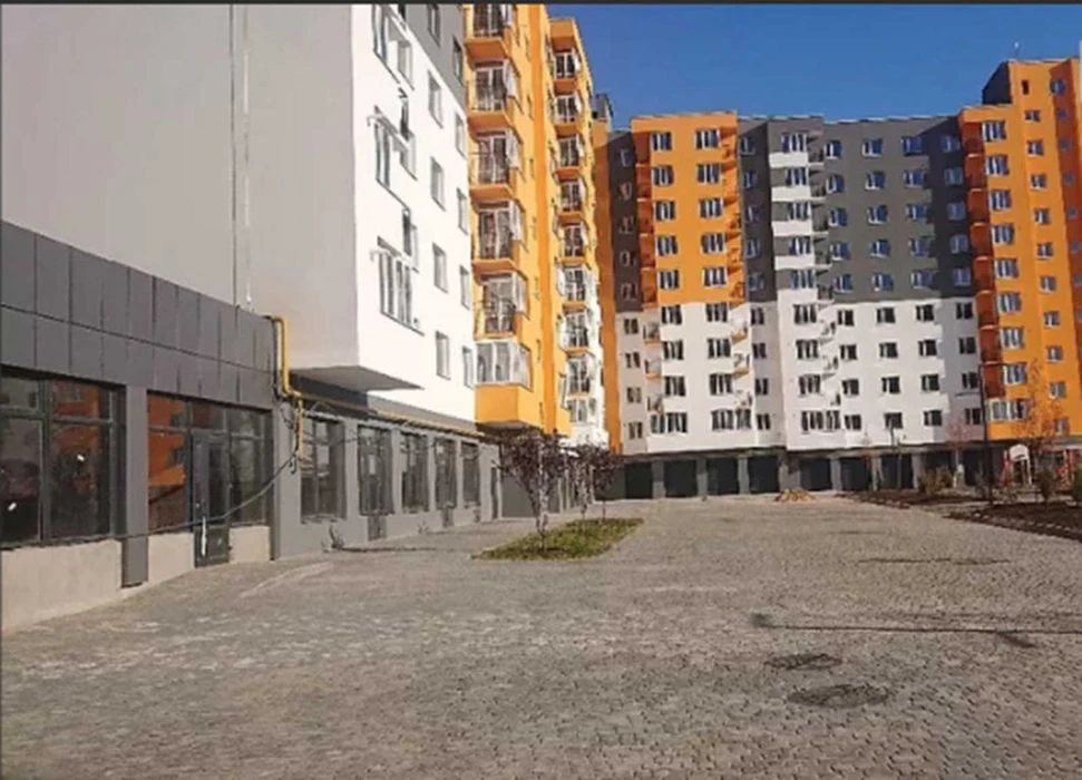 Продается двухкомнатная квартира на Замости.