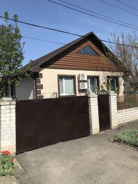 Продам Будинок в місті Карлівка.Полтавська область.