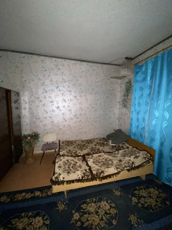 Продам просторий будинок 100 м² в місті  Кобеляки. Газ, зруч