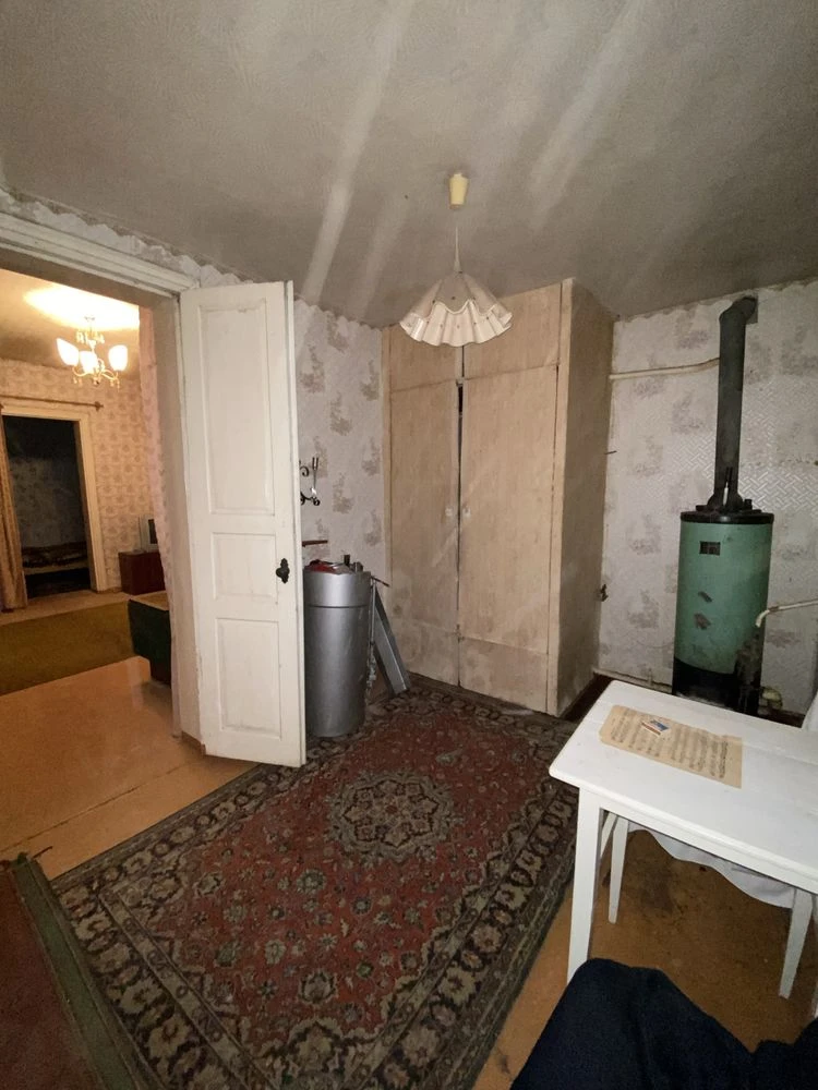 Продам просторий будинок 100 м² в місті  Кобеляки. Газ, зруч