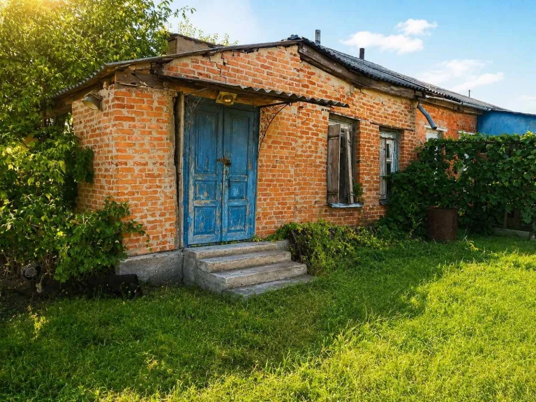 70 м² + 10 соток у Кобеляках за $4 000 | Будинок під відновл