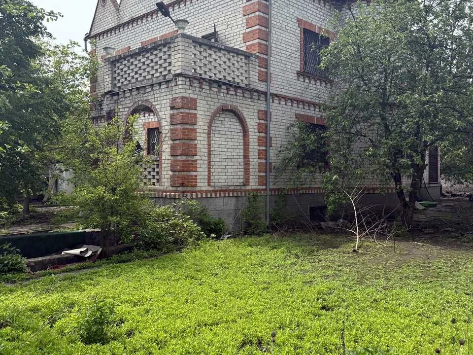 Будинок. Горішні плавні, Франка