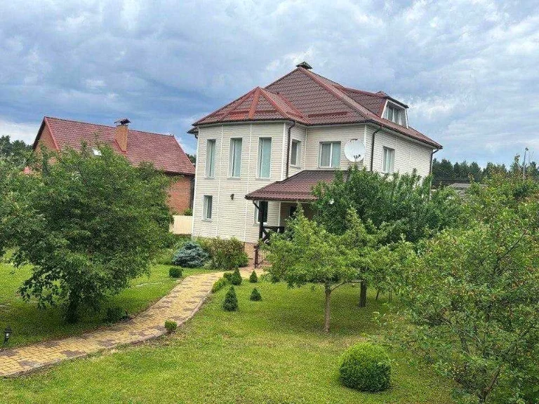 Будинок. Горішні плавні, Горішні Плавні, Зарічна