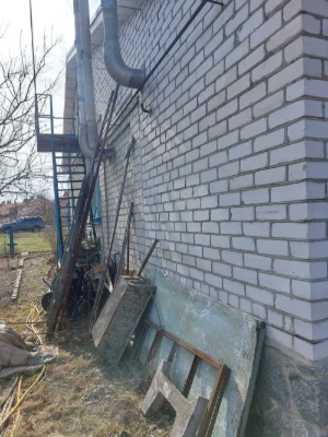 Продаж житлового будинку