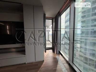 Продаж 2к квартири 84 кв. м на вул. Іоанна Павла II 12 • ID