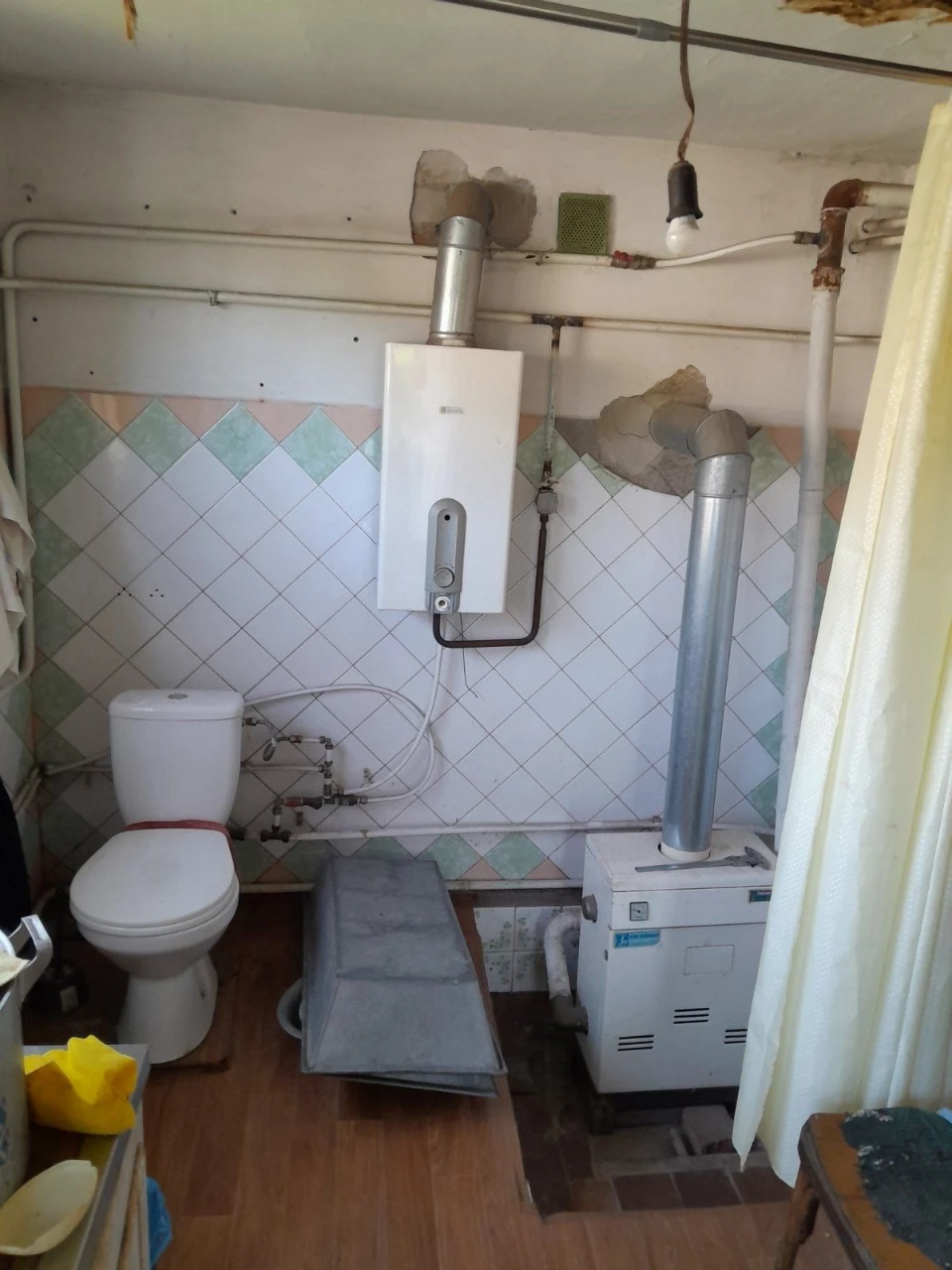Продаж житлового будинку
