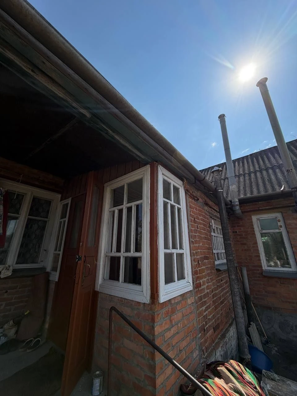 Продам будинок  в районі швидкої допомоги